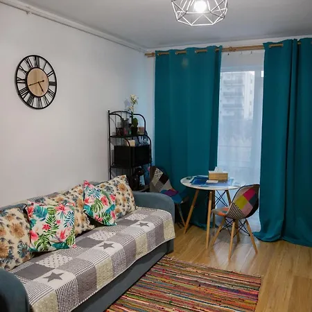 Sunny Blue Apartment *
