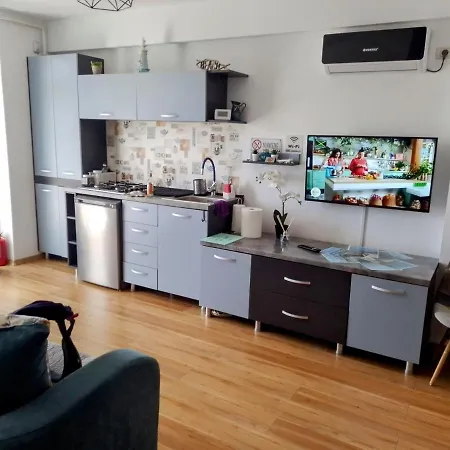 Sunny Blue Năvodari